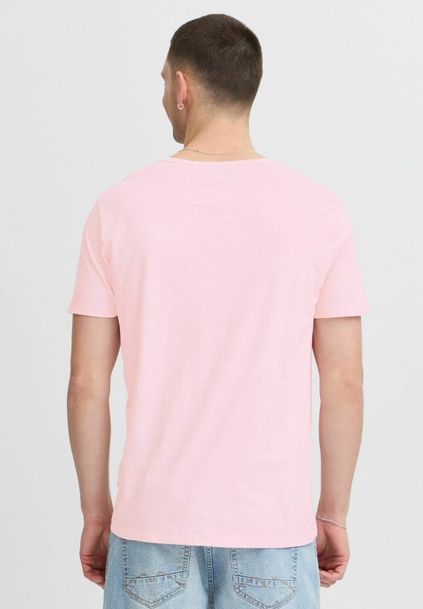 BHAshton - Basic T-shirt4