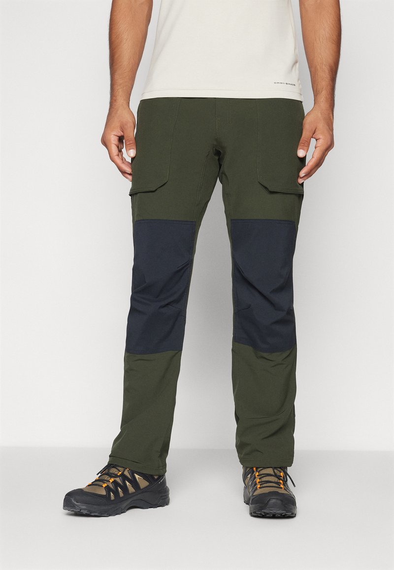 Columbia LANDROAMER™ UTILITY PANT II - Hlače za otvoreno - greenscape/black