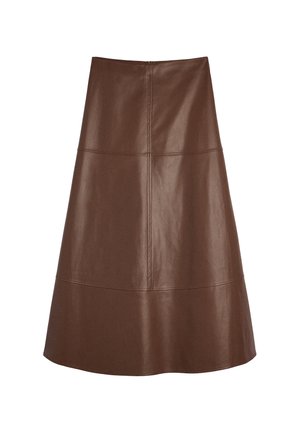 Brązowa spódnica midi z imitacji skóry w kształcie litery A, z widocznymi szwami i zapięciem na zamek z tyłu.