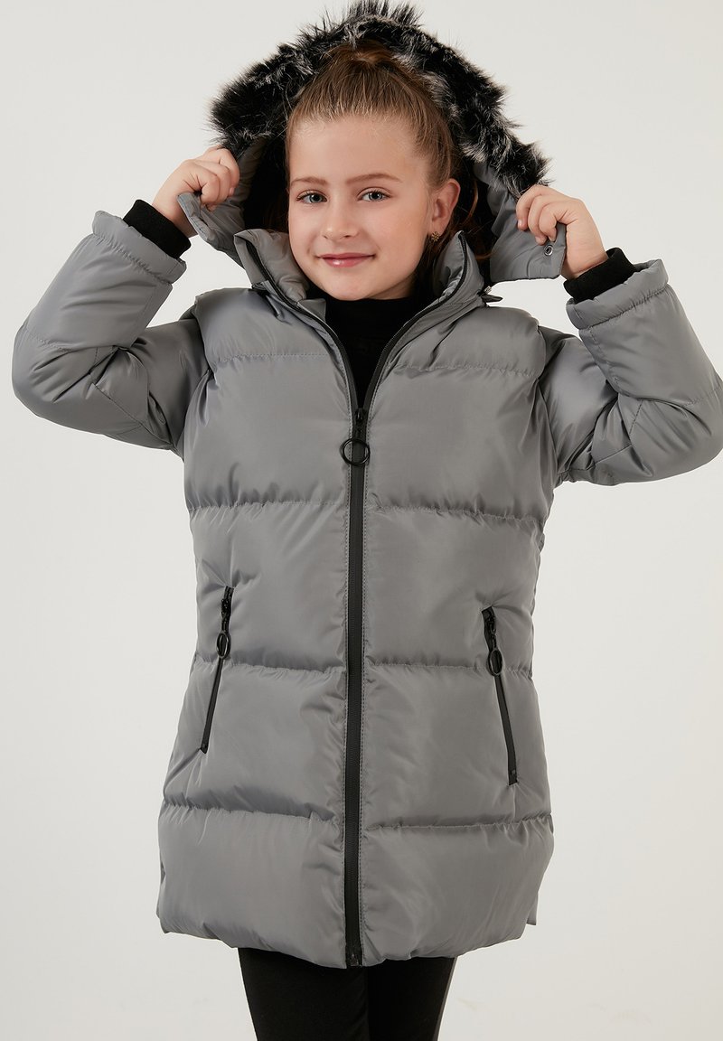 LELA REGULAR FIT - Zimski kaput - almond green