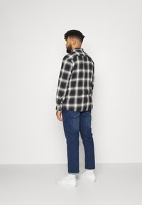 Only & Sons ONSLUCA LIFE TWILL CHECK - Camisa - dark navy