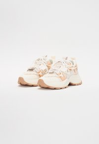 Thumbnail Image 2