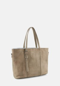 Beige leren tote bag met twee lange handvatten, gladde textuur, ritsluiting en een gestructureerd ontwerp. Interieur heeft een contrasterende kleur.