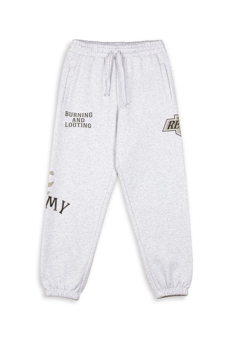 Pantalons de jogging en coton gris avec taille élastique, arborant un texte imprimé "Burning AND Looting" et des logos en noir et blanc.