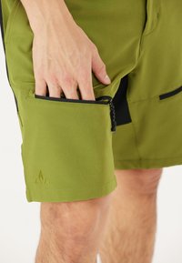 Whistler Outdoorshorts - 3036 woodbine