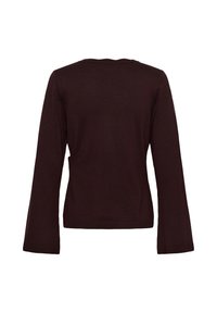 Pull en maille marron foncé à manches longues avec un col rond, vu de dos sur fond blanc.