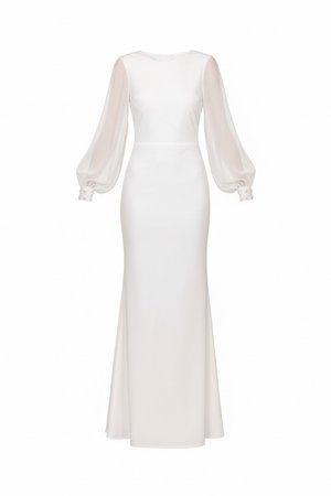 Lang hvit tettsittende kjole med gjennomsiktige, puffete lange ermer og knappede mansjetter, med rund hals og lett vidde nederst.
