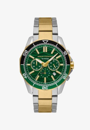 Montre chronographe Armani Exchange cadran vert avec bracelet métal or et argent, index dorés et affichage de la date à 4 heures.