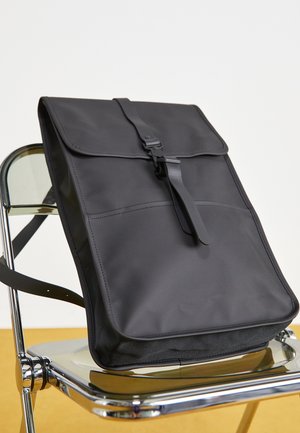 Tagesrucksack - black