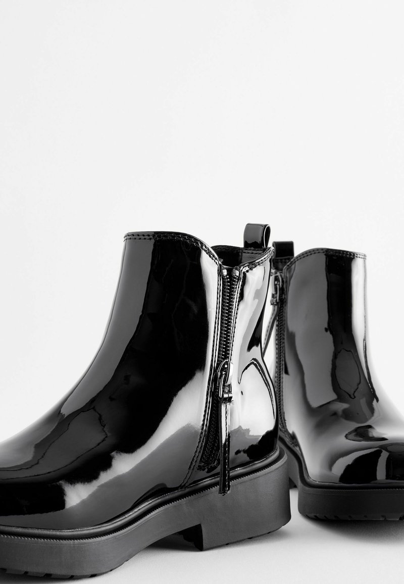 Next WIDE FIT Stivaletti black patent/nero Zalando