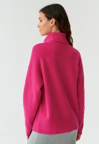 TATUUM WAMKO  - Jumper - fuchsia