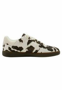 Cow print sneakers with a mix of white and brown fur-like texture. Features a white rubber sole and beige laces. Streamlined design with side stripes.