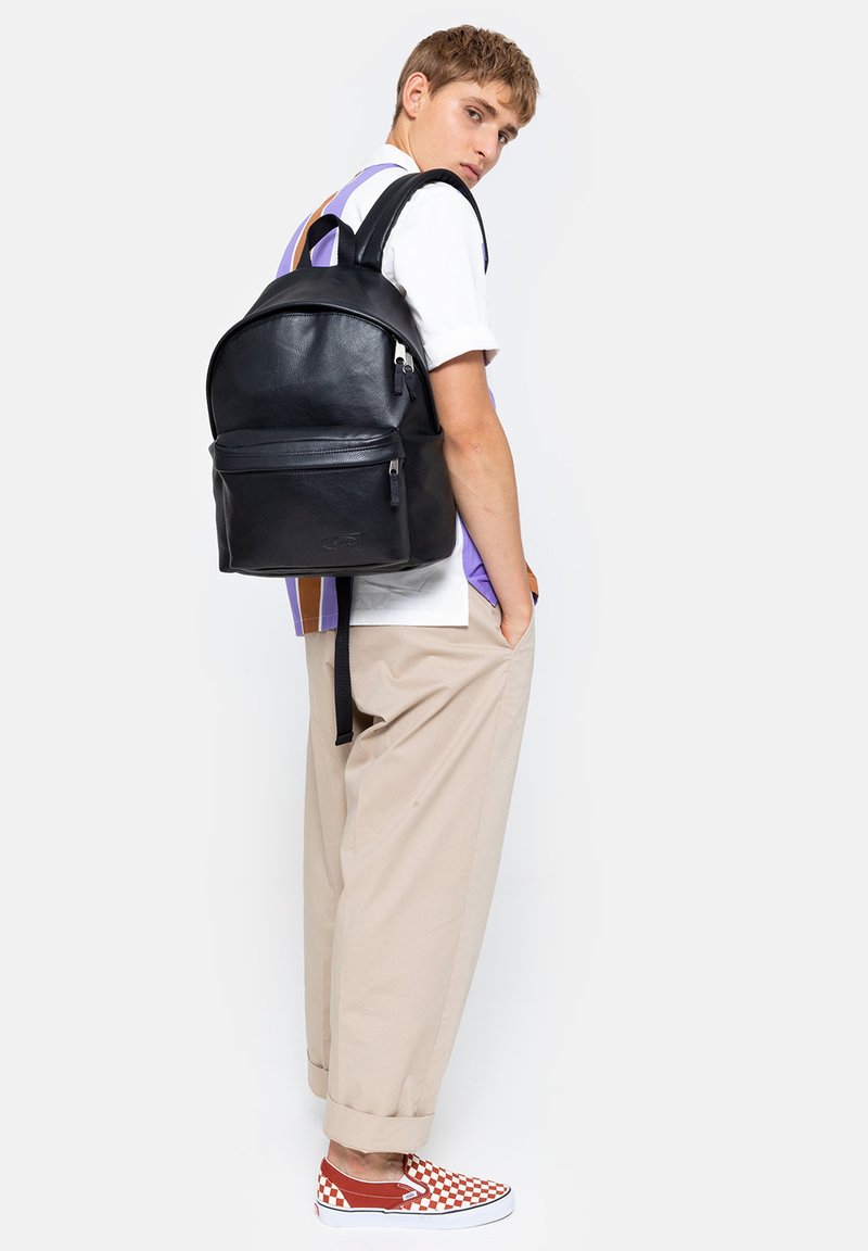 Eastpak PADDED PAK'R - Ryggsäck - grained black