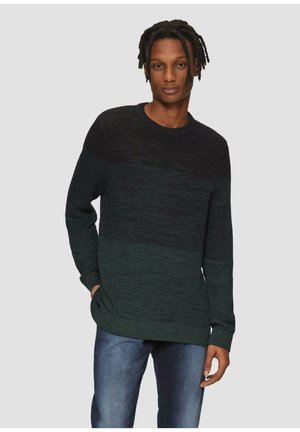 - Sweter