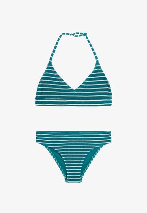 Turquoise en wit gestreept textuur vrouwenbikiniset met top met halternek en strik, en mid-rise slipje, op een witte achtergrond.