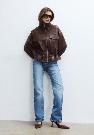 Stradivarius SATIN EFFECT STILETTO - Escarpins - brown