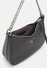 MICHAEL Michael Kors CHARM POUCHETTE - Käsilaukku - slate