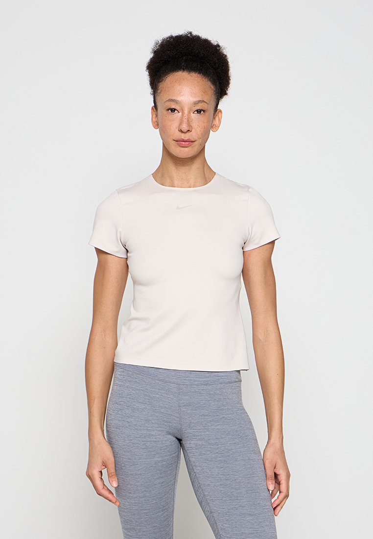 Nike Sportswear Sport T-shirt wit
