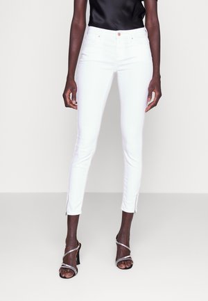 ONLY Tall ONLKENDELL - Jeans Skinny Fit - white