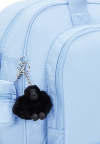 Kipling CAMAMA - Taška na přebalování - cloudy sky blue