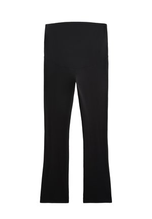 Černé jogové kalhoty s širokým, vysokým pasem. Vyrobené z pružného materiálu, s rozšířeným střihem nohavic. Hladký povrch, bez vzorů nebo akcentů.