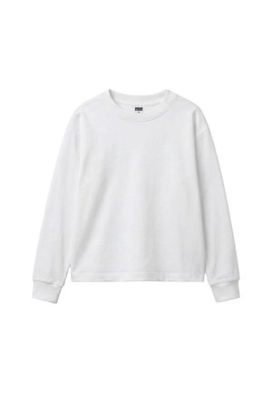Enkelt hvid langærmet sweatshirt med rund hals, ribkantede manchetter og en lille stoflabel inde i kraven.