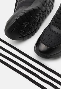 Bally Sneakers - black