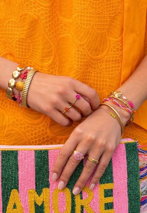 My Jewellery, CIAO BRACELET WITH BEADS AND HEART - Bracelet - gold-coloured