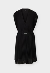 Μαύρο αμάνικο πλισέ φόρεμα με V-λαιμόκοψη και λεπτή ζώνη στη μέση, τελείωμα μέχρι το γόνατο με ελαφρύ διαφανές εφέ.