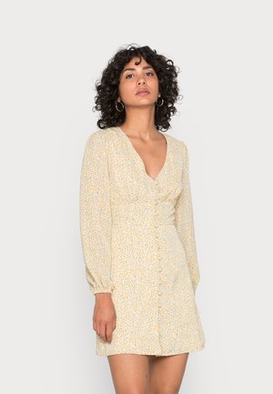 BUTTON THROUGH MINI DRESS WITH LONG SLEEVES LOW V NECK - Vardagsklänning - white/yellow