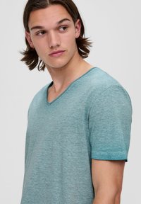 QS T-shirt basic - helles türkis