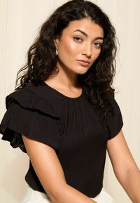 Friends Like These DOUBLE RUFFLE SHORT SLEEVE  - REGULAR FIT - Blúzka - black