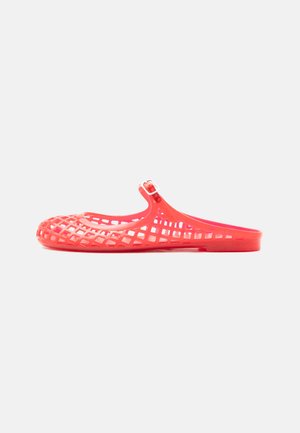 Madden Girl SAFFRONN - Slip-on sandaler - red