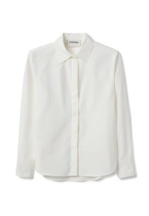 Weißes, langärmeliges Hemd mit Knopfleiste, spitzem Kragen und verdeckter Knopfleiste, auf weißem Hintergrund liegend dargestellt.