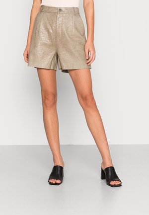 Shorts - sand