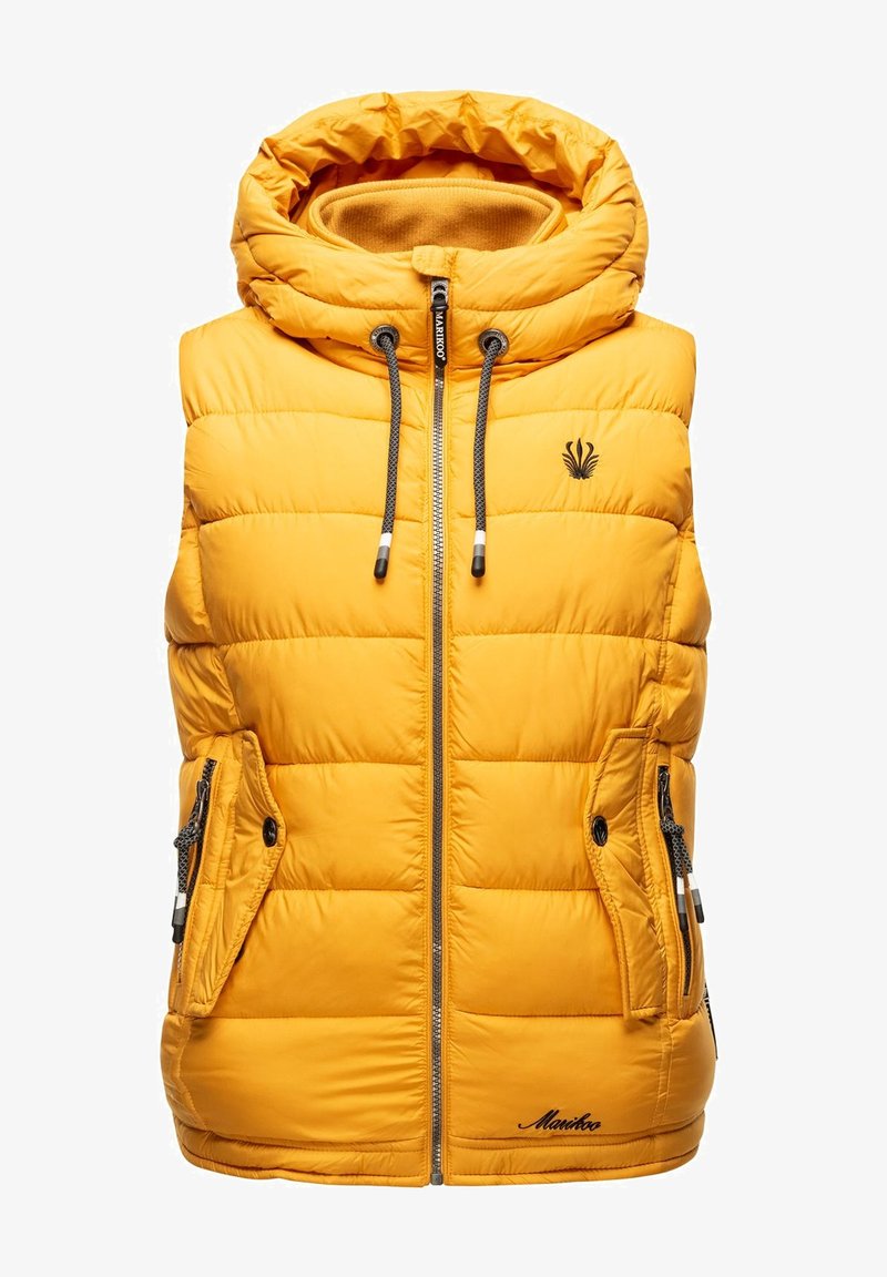 Žuta podstavljena prsluk s kapuljačom, s prednjim zipom, dva bočna džepa i logotipom na prsima. Glatka tekstura s ušivenim uzorkom.