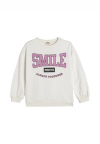 Witte sweatshirt van katoen met een ronde hals en lange mouwen. Heeft roze en zwarte tekst, "SMILE," "POSITIVE," en "ALWAYS TOGETHER."