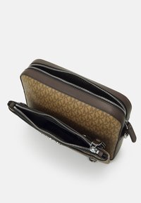 Michael Kors DUAL XBODY UNISEX - Skulderveske - husk
