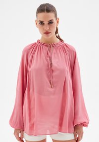 adL TIED  - Bluse - powder