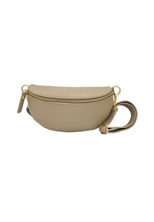 Sac en cuir beige à la forme arrondie, avec une fermeture éclair dorée et une courte bandoulière. Présente une surface texturée et une petite étiquette suspendue.