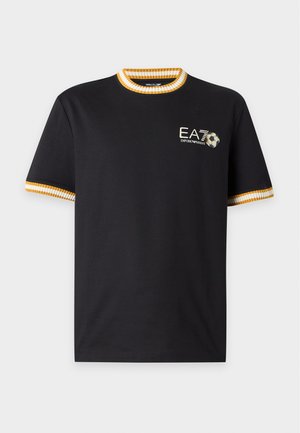 EA7 Emporio Armani, TRAIN GRAPHIC SERIES TEE EAGLES - Μπλουζάκι με στάμπα - black