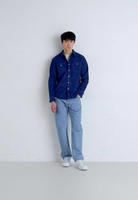 Levi's® BARSTOW WESTERN STANDARD - Majica - estate blue