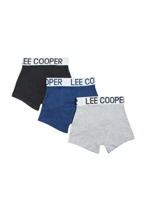 Trois paires de boxers pour hommes en noir, bleu marine et gris avec des ceintures blanches portant la marque "LEE COOPER".