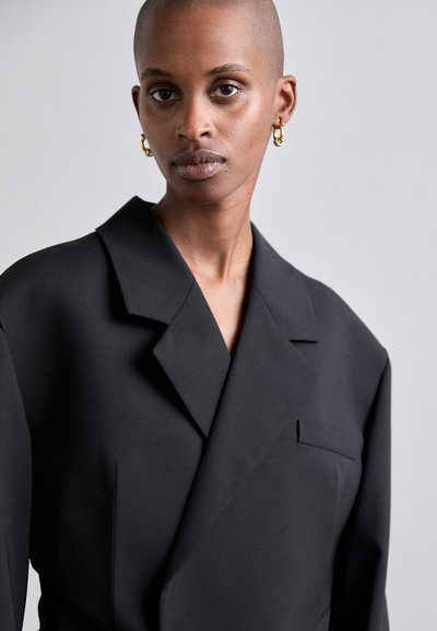 A.W.A.K.E. MODE DOUBLE BREASTED WITH BACK CUTOUT AND TIES - Blazer - black