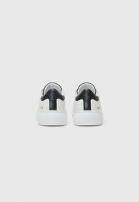 Valentino JUMP - Joggesko - white/black