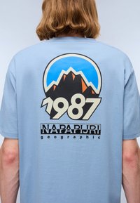Napapijri MONTEPIANA - Triko s potiskem - faded denim i84