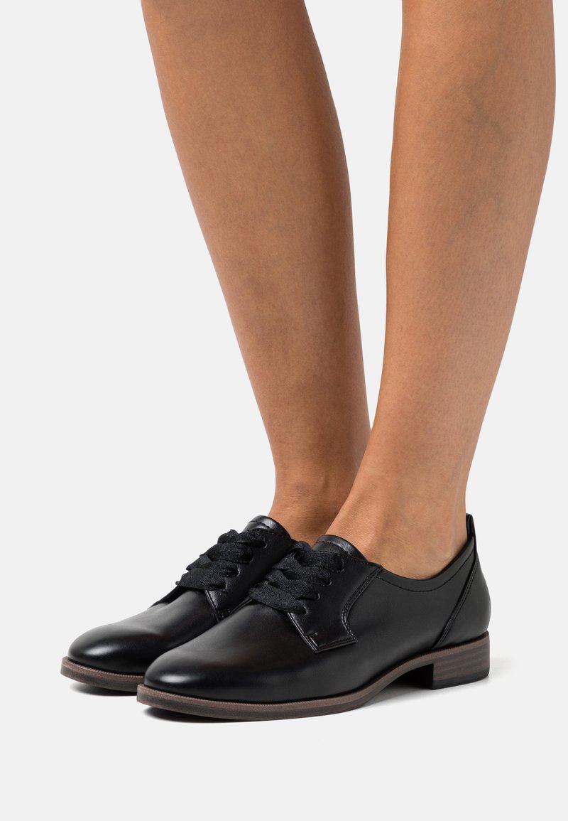 derbies tamaris beige