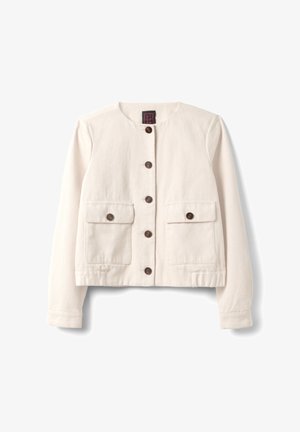 Roomkleurig jasje met knopen, lange mouwen, ronde halslijn en twee voorflapzakken met knopen.