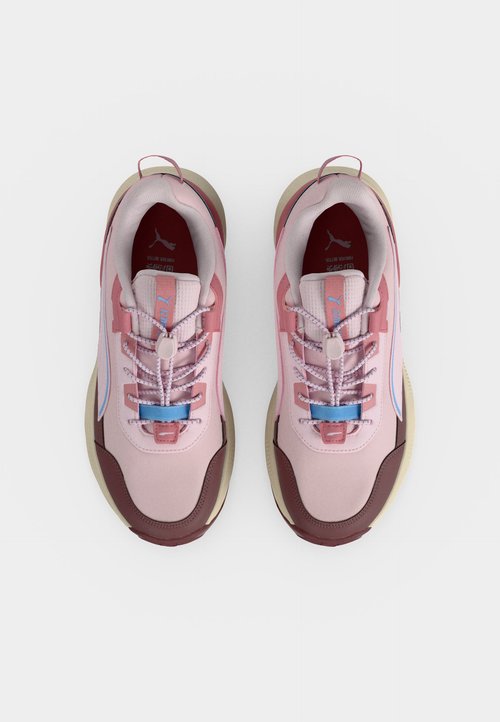 PUMA EVOLVE 2.0 JR UNISEX - Trail running shoes - powder pink-blue guppy-rich cocoa — foto 5
