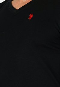 Thumbnail Image 4